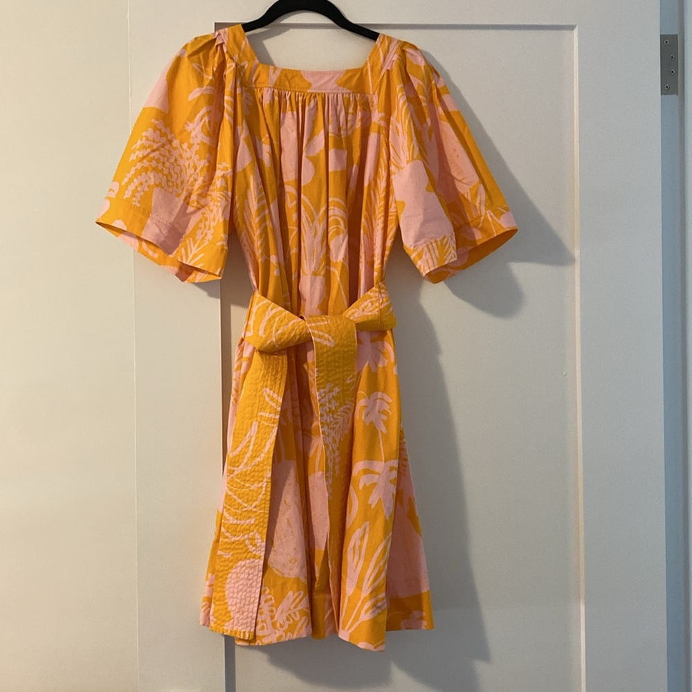 WHIT a-line dress a wide sleeves, pockets and belt. Size s. 100% cotton